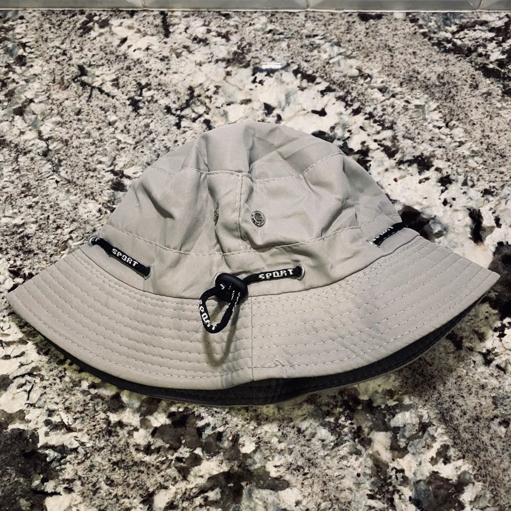 Hat - Picture 3 of 8